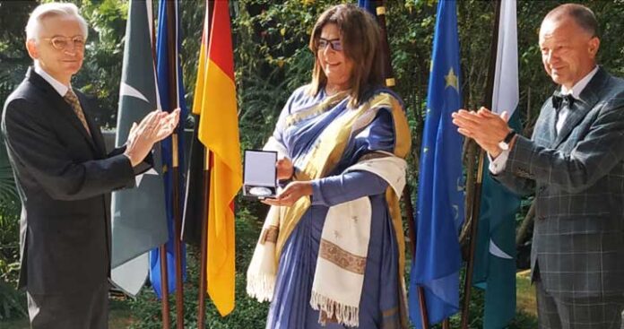 Nayab-ali-trans-rights-activist